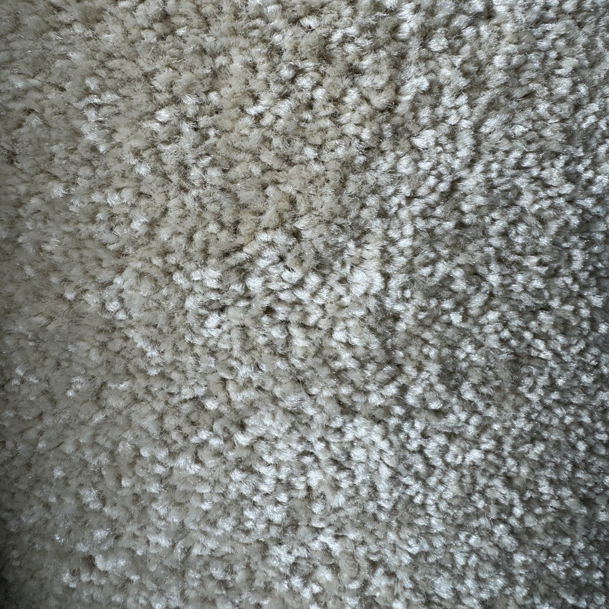 Knightsbridge Deluxe Flax (4.80m x 4.00m) M014409