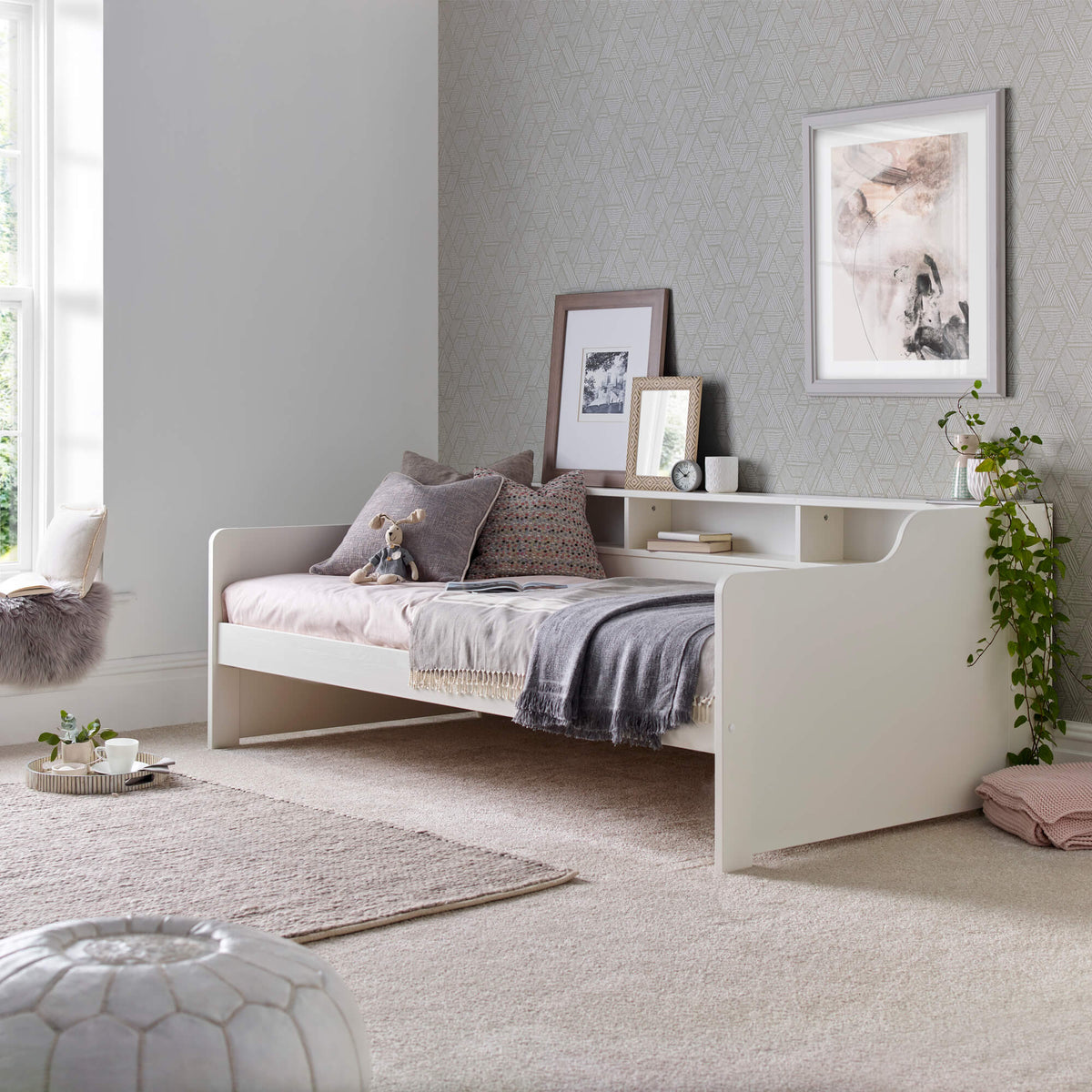 Tyler Guest Bed