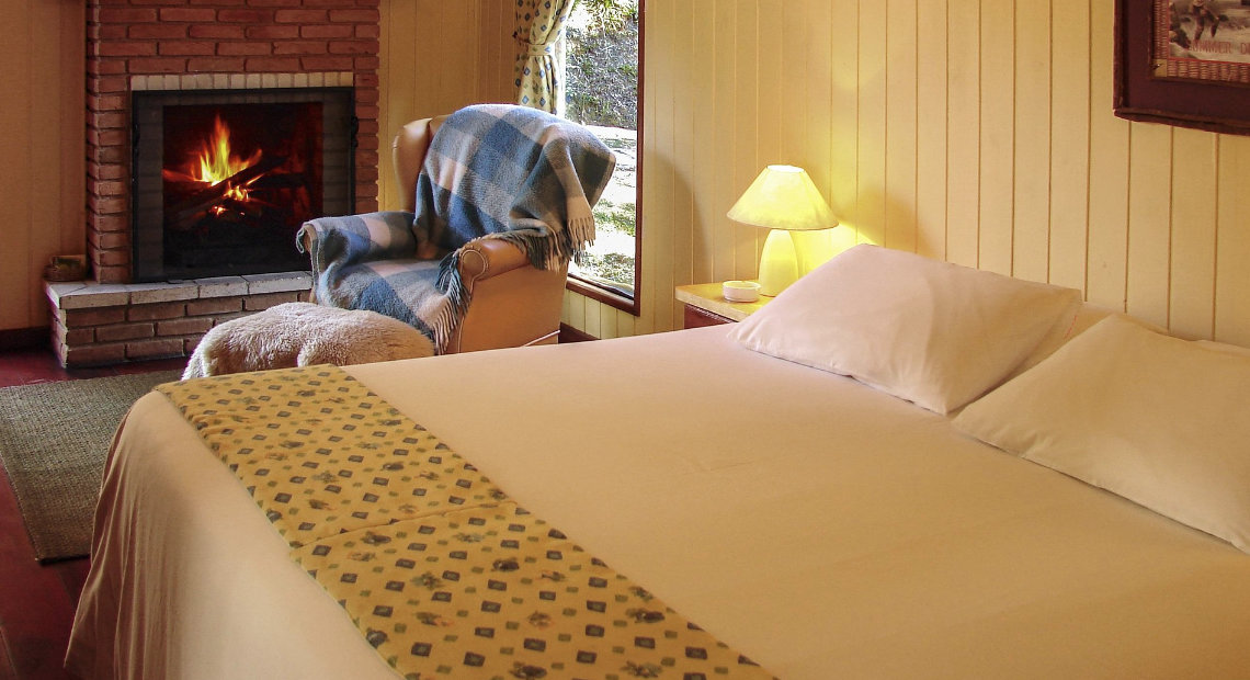 Bedroom Carpet and Flooring